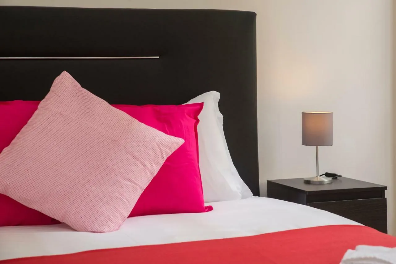 Pink Street House Hotell Lisboa Lägenhet